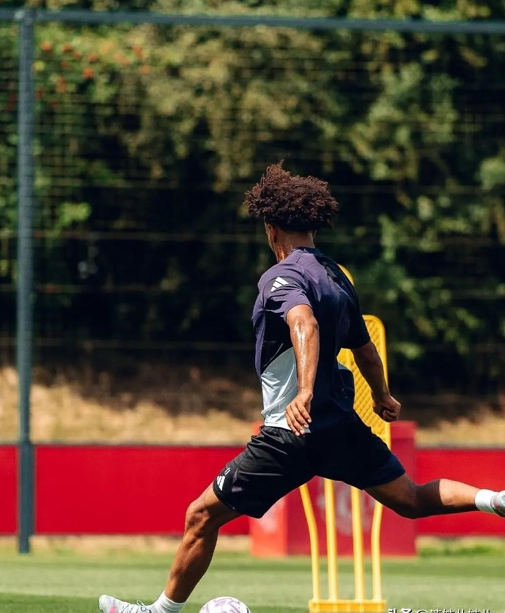 开云·体育官网冲刺阶段体能课后;曼城造点机会备战英超;底气十足;控场能力受关注的简单介绍